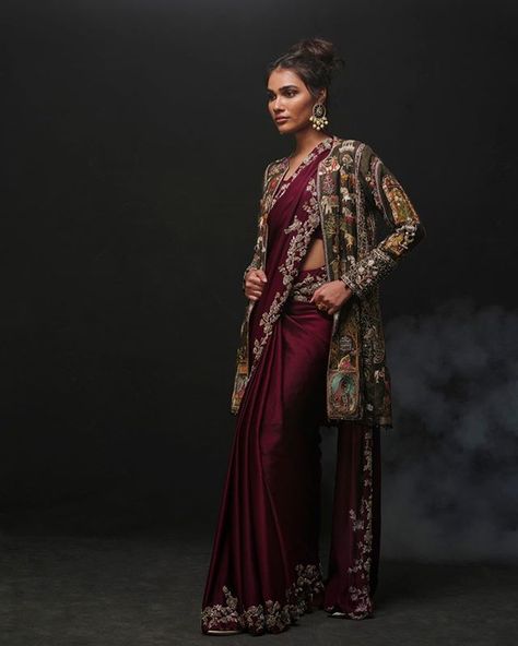 nida az Saree Jacket Designs, Nida Azwer, Saree Jackets, Long Blouse Designs, Lehenga Saree Design, Saree Wearing Styles, Fancy Sarees Party Wear, Indian Saree Blouses Designs, Saree Designs Party Wear