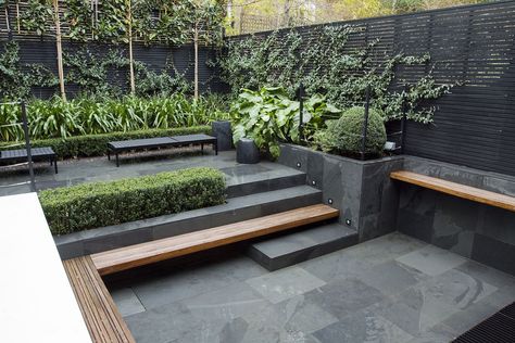 Garden design, darden design photography, luxury design, architecture, interior… Small City Garden, Contemporary Garden Design, Modern Front Yard, Garden Steps, Modern Garden Design, Kensington London, Small City, Contemporary Garden, Have Inspiration