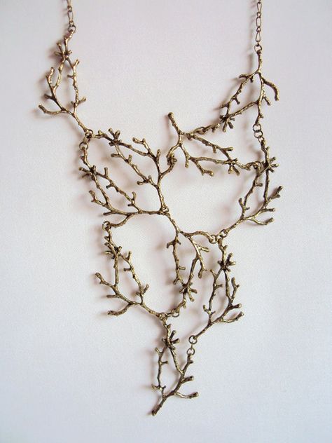 Twig Branch, Tree Collar, Branch Necklace, Simple Tshirt, Metal Tree, Bib Necklaces, Chain Link Necklace, Nature Jewelry, Bronze Color