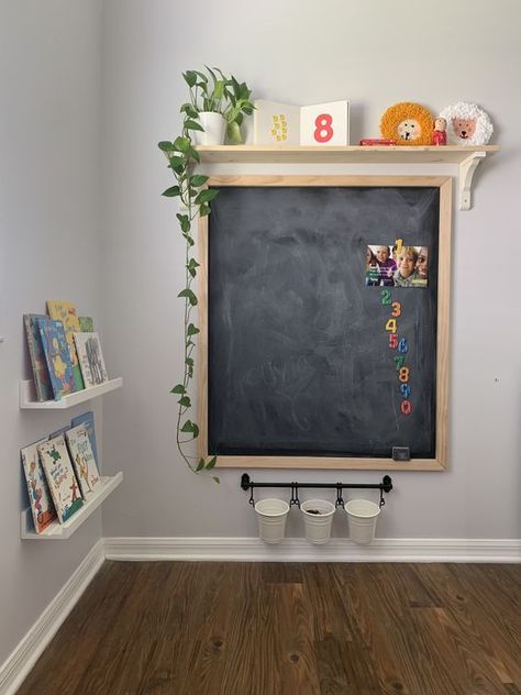 Diy Playroom Wall Art, Chalk Wall Playroom Ideas, Wall Art Toddler Boy Room, Chalkboard In Playroom, Play Room Boys Kids, Playroom Diy Ideas, Chalk Wall Playroom, Simple Play Room, Toddler Bedroom Wall Ideas