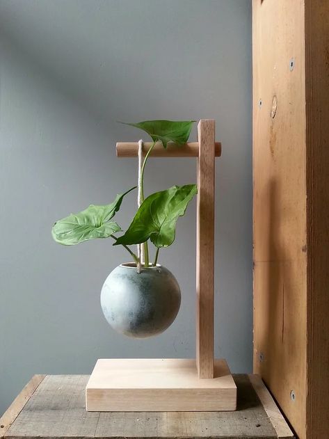 Plant Decor Indoor, House Plants Decor, Diy Wood Projects Furniture, Small Wood Projects, Diy Furniture Table, Into The Woods, Diy Home Crafts, Diy Wood Projects, Wood Working