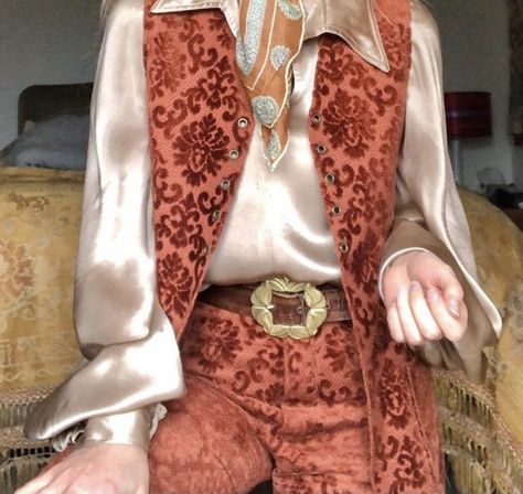 Howl Pendragon Aesthetic Outfit, Enby Prom Outfit, Cottagecore Glam, Look Winter, 70s Outfits, Funky Fashion, Character Outfits, 70s Fashion, Shovel