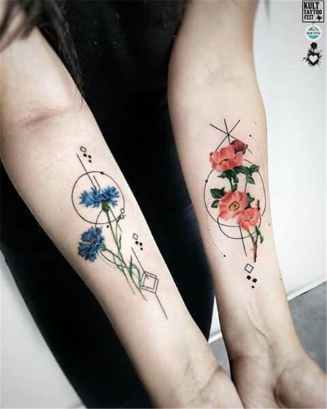 Matching Flower Tattoos, Family First Tattoo, Tattoos For Couples, 16 Tattoo, Couple Matching Tattoo, Shape Tattoo, Tattoos Geometric, Matching Couple Tattoos, Irezumi Tattoos