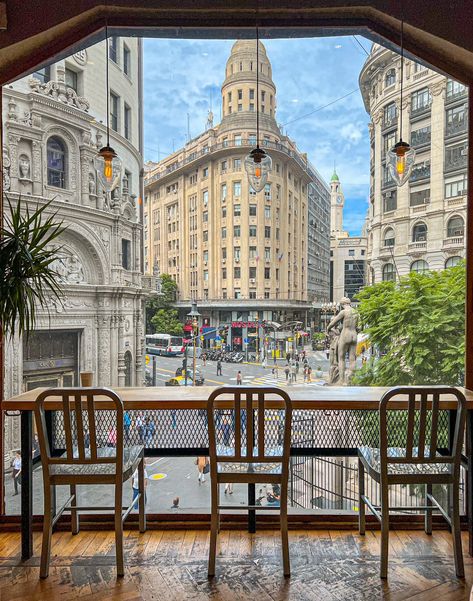 Cities Reference, Coffee With A View, Argentina Travel, City Aesthetic, London City, Pretty Places, Go Outside, City View, Travel Aesthetic