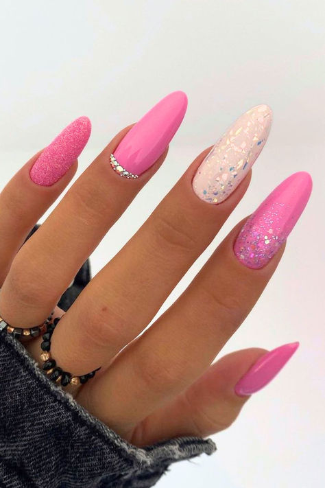 Pink and White Nails Nail Ideas White And Pink, Nail Designs Barbie, Pink And White Nails Coffin, Ombre Nails Pink And White, Almond Nails Pink Design, Nailart Pink, Pink Nail Designs Almond Shape, Pink And White Acrylic Nails, Pink And White Nail Ideas