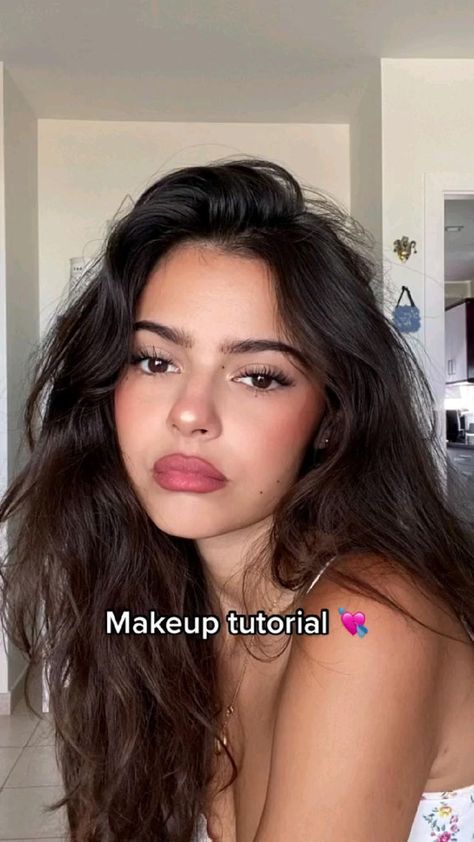 Easy Face Makeup, Simple Cute Makeup, Fall Makeup Looks For Brown Eyes, Low Visual Weight Makeup, Bruja Halloween, Makeup Tuts, Soft Makeup Looks, Fun Makeup, Makeup 101