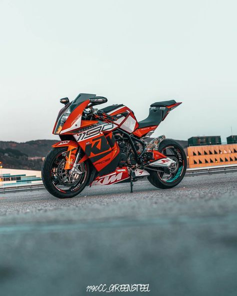 We can never get enough of these shots 🔥 🔥 📸@1190cc_greensteel bringing the heat once again 🥵 Looking completely nuts in our Officially Licensed "Torque" (White/Orange) livery in Glossy finish ✨ 💪 ⁠ #ktmofficial #readytorace #ktmsuperbike #ktmrc8 #ktmrc8r #rc8 #rc8r #rideitlikeyoustoleit #custommade #customgraphics #customgraphicskit #readytorip #motorcycle⁠ #motorrad #mc #bike #torque #instabike #motoproworks Ktm Rc8, Bike Concept, Ktm Motorcycles, Ktm Rc, Cool Motorcycles, Bring The Heat, Custom Graphics, Super Bikes, Racing Bikes