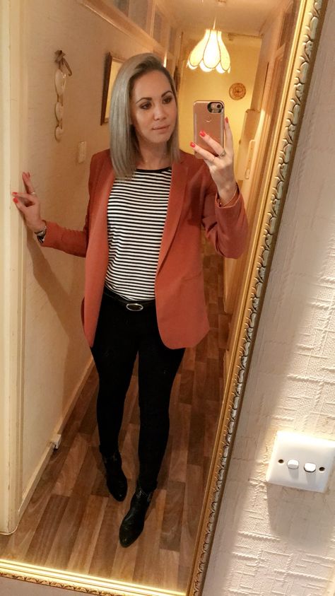 Orange blazer outfit stripes Burnt Orange Blazer Outfits For Women, Burnt Orange Blazer Outfit, Rust Blazer Outfit, Striped Blazer Outfit, Orange Blazer Outfits, Burnt Orange Blazer, Church Clothes, Blazer Outfits For Women, Orange Blazer