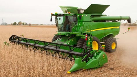 Harvesting Machine, John Deere Tractors Pictures, Farm Jokes, John Deere Combine, Tractor Pictures, Industry Analysis, Combine Harvester, Make Things Happen, John Deere Equipment