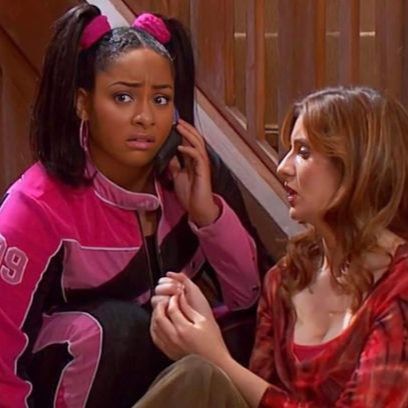 Raven Outfits, Old Disney Channel Shows, Tv Nostalgia, Raven Symone, Old Disney Channel, Me And Who, Disney Channel Shows, Black Tv, Disney Channel Stars