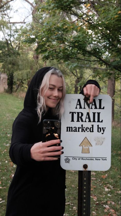 Phoebe Bridgers Playlist Cover, Phoebe Bridgers Reaction Pic, Phoebe Bridgers Widget, Phoebe Bridgers Pfp, Punisher Phoebe Bridgers, Boy Genius, Phoebe Bridgers, Love My Boys, I Love My Wife