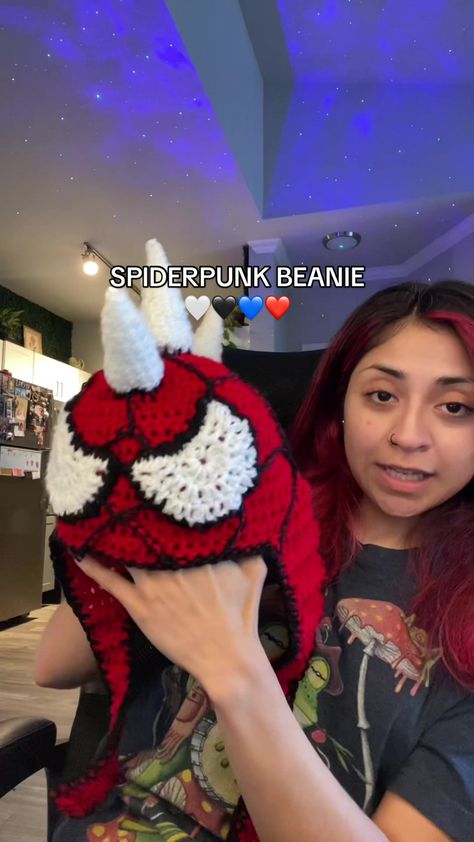 Mayday Parker Hat Crochet, 3d Printing Ideas Funny, Spider Punk Crochet Beanie, Spiderverse Crochet Hat, Mayday Hat Crochet, Spider Punk Crochet Pattern, Mayday Parker Beanie Crochet, Crochet Mayday Beanie, Mayday Beanie Spiderman