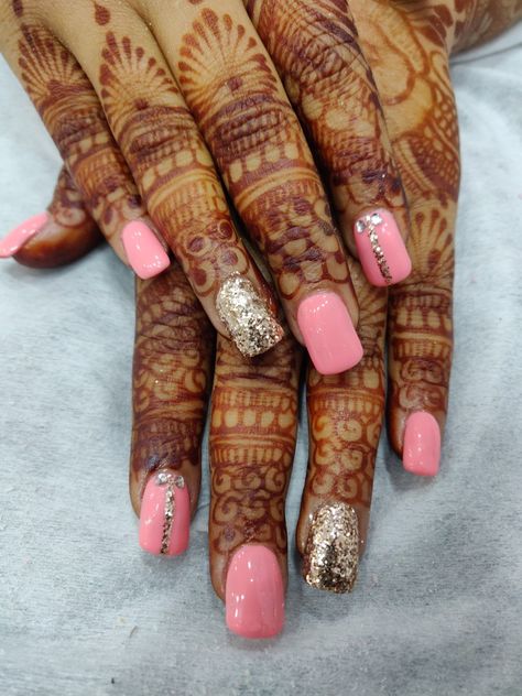 gel nails for indian functions Festive Nails Indian, Nails Indian, Festive Nails, Pink Gel Nails, Pink Gel, Festival Nails, Mehndi Designs, Gel Nails, Nail Art