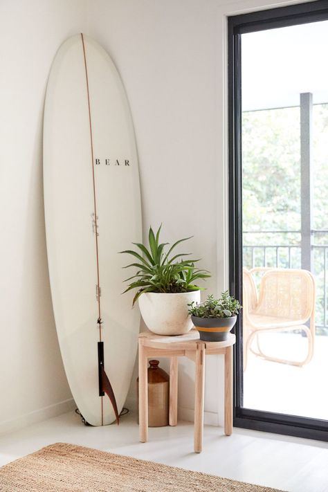 Surfboard Room, Welcome To Australia, Surfer Room, Surf House Decor, Charleston Homes, Surfboard Design, Surf House, Surf Shack, Coastal Town