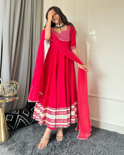 Must have ethnic wear for this summer season. @that.review.addict looks stunning in our bestseller suit set💕 Visit our website, pick out your favourites and Shop Now🛍️ www.sajilo.co Fabric: Cotton #sajilo_official #festivewear #ethnicdress #festivecollection #sale #festivesale #suitset #festivelaunch #newarrival #reels #weddingoutfit #weddingwear #viralreel #trending #tredningreel #suitset #anarkalisuits #womenswear #wedding2024 #cottonsuits #kurtasets #fashionblogger Grow Eyelashes, Black Blouse Designs, Diwali Outfit, Kurti Pattern, Simple Kurti, Indian Kurti Designs, Anarkali Dresses, Kurti Style, Indian Kurti