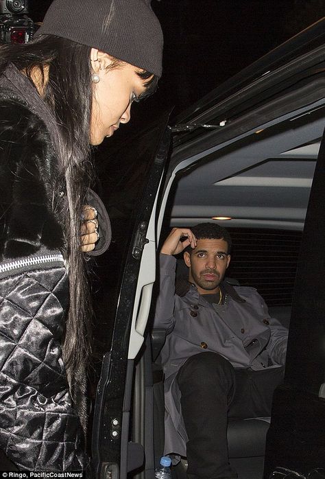 Drake and Rihanna are now dating Drake And Rihanna, Old Drake, Rihanna And Drake, Chica Chola, Drake Photos, Kylie Travis, Drake Drizzy, Rihanna Love, Drake Graham