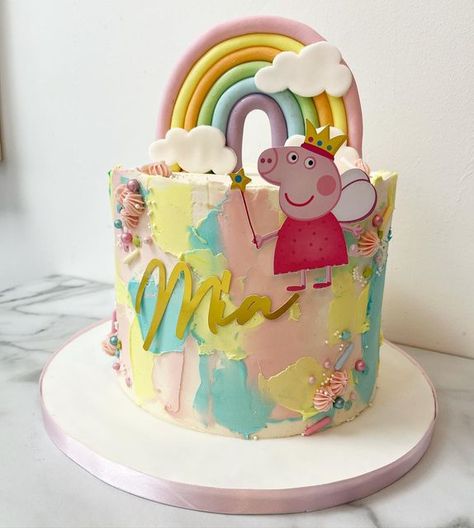 Bolo Da Peppa Pig, Peppa Pig Cake, Pig Cake, Peppa Pig, Cake Art, Cake Smash, Themed Cakes, Butter Cream, 1st Birthday