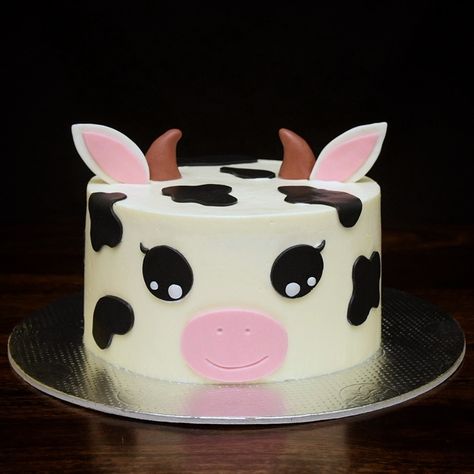 Cow Birthday Smash Cake, Cow Print Smash Cake Girl, Cow Gender Reveal Cake, Cow Party Cake, Cow Cakes Ideas, Cow Smash Cake Girl, Cow Print Cake Ideas, Cow Cakes Birthday Girl, Cow Print Smash Cake