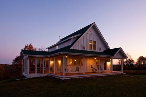 Unique Farmhouse for Mid-Size Family w/ Porch (HQ Plans & Pictures) | Metal Building Homes 40 X 40 House Plans, Unique Home Plans, Dream Porch, Farm Style House, Porch Plans, Unique Farmhouse, Farmhouse Porch, Small Farmhouse, House With Porch