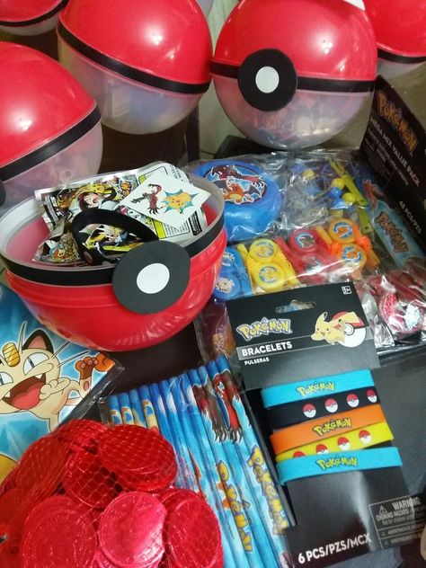 Pokemon Birthday Party Favors, Pokemon Favors Ideas, Pokémon Party Favors, Pokemon Favor, Pokemon Party Favors, Pokemon Party Decorations, Pokémon Birthday, Pokémon Party, Poke Ball