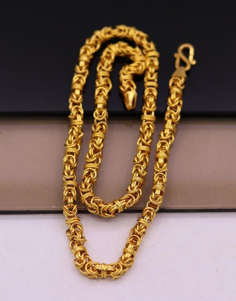 Mens Chain Designs, Mens Bracelet Gold Jewelry, Mens Gold Chain Necklace, Gold Pendants For Men, Gold Necklace For Men, Real Gold Chains, Byzantine Chain, Modern Gold Jewelry, Gold Mangalsutra Designs