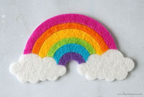 Diy Felt Rainbow Ornaments, Rainbow Felt Crafts, Felt Sheet Crafts Ideas, Cute Felt Crafts, Rainbow Craft Ideas, Rainbow Bookmark, Felt Crafts Dolls, Felt Rainbow, Felt Ornaments Diy