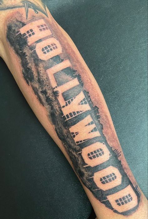 Hollywood Tattoo Ideas, Hollywood Sign Tattoo, Hollywood Tattoo, Tattoo Lettering Design, Tattoo Reference, Old Tattoos, Hollywood Sign, Halloween Costume Outfits, Grey Tattoo