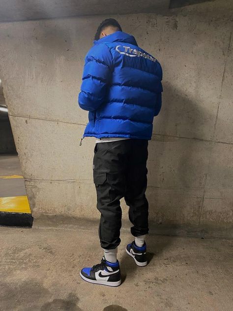 High Nike Socks, Drip Outfit Men Summer, Air Jordan 1 Royal Blue, Jordan 1 Royal Blue, Outfit Herren, Black Cargos, Uk Drip, Jordan 1 Royal, Drip Drip