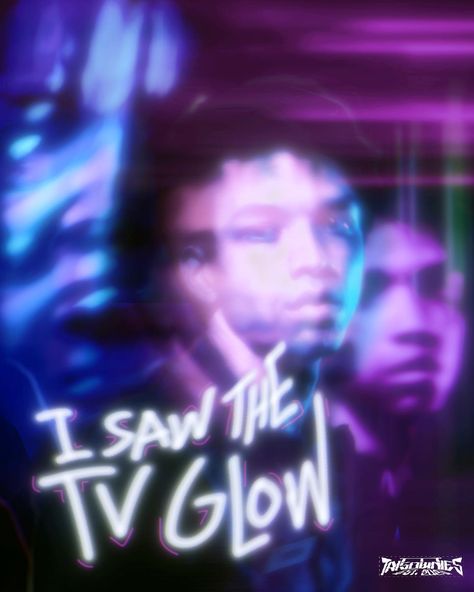 i saw the TV glow poster (2024) #isawthetvglow #isawthetvglowposter #thepinkopaque #justicesmith I Saw The Tv Glow Fanart, I Saw The Tv Glow Poster, The Pink Opaque, I Saw The Tv Glow Aesthetic, I Saw The Tv Glow, Tv Glow, Glow Aesthetic, Tv Aesthetic, Dream About Me