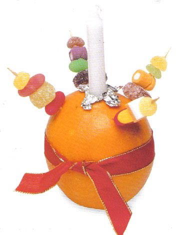 Christingle Orange, Christmas Church Crafts, Kids Church Christmas, Messy Christmas, Nursery Christmas, Christmas Sleepover, Primary Presidency, Christmas In Germany, Church Worship