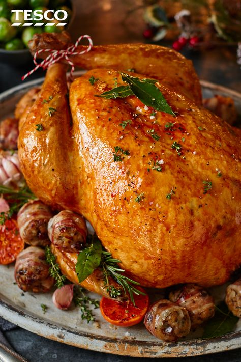 Christmas Turkey Dinner, Tesco Christmas, Christmas Turkey Recipes, Turkey Christmas, Christmas Centrepiece, Easy Turkey Recipes, Christmas Roast, Stuffing Balls, Roast Turkey Recipes