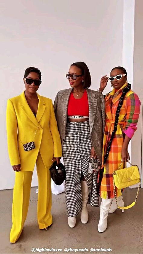 Looks Street Style, 2022 Fashion, Black Women Fashion, Looks Chic, Style Expert, Girl Gang, Instagram Video, Colorful Fashion, Cute Fashion