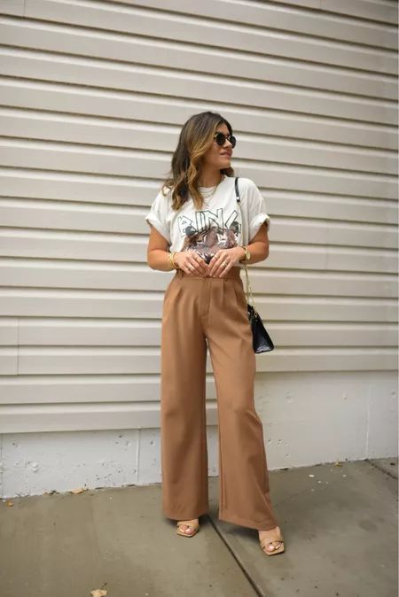 T Shirts And Pants Outfits, Beige Slacks Outfit Women Casual, Trousers Graphic Tee, Beige Wide Leg Pants Outfit Work, Boho Slacks Outfit, Trousers And Graphic Tees, Graphic Tee And Wide Leg Pants, Trouser And Tee Outfit, Wide Leg Trousers Outfit Spring