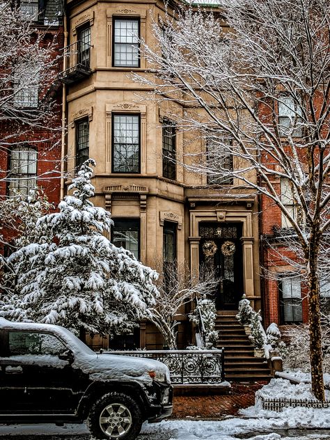 5 Boston Streets to Photograph in Winter Boston In Winter, Boston Winter Aesthetic, Boston In The Winter, Boston Style, Boston Living Aesthetic, Winter Boston, Winter In Boston, Autumn In Boston Aesthetic, Boston Buildings