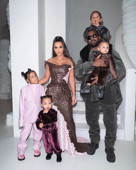 Kardashian Christmas, Estilo Kardashian, Kim Kardashian Kanye West, Kim And Kanye, Robert Kardashian, Kardashian Kids, Kim Kardashian And Kanye, Jenner Family, Tristan Thompson