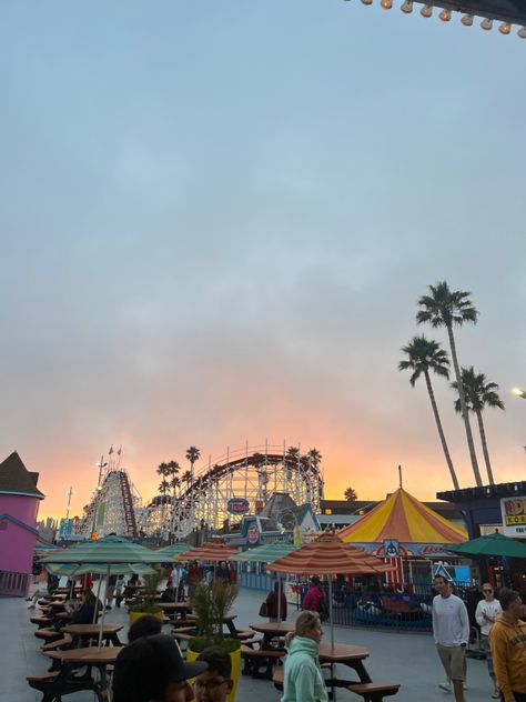 #santacruz #santacruzboardwalk #boardwalk #amusement #rollercoaster #fyp #sunset #aesthetic New Jersey Boardwalk Aesthetic, Santa Cruz California Boardwalk, Boardwalk Santa Cruz, Santa Cruz Boardwalk Aesthetic, Santa Cruz California Aesthetic, American Summer Aesthetic, Santa Cruz Aesthetic, Beach California Aesthetic, California Summer Aesthetic