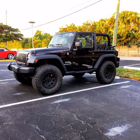 2.5 inch lift with 33-35 in tires with pics please!!?!?!? - Page 15 - Jeep Wrangler Forum Jeep Wrangler 33 Inch Tires No Lift, Jeep Wrangler 35 Inch Tires, Jeep Wrangler Tires, Jeep Wrangler 2 Door, Jeep Wrangler Hard Top, Dominar 400, 2 Door Jeep, Two Door Jeep Wrangler, Jeep Wrangler Forum