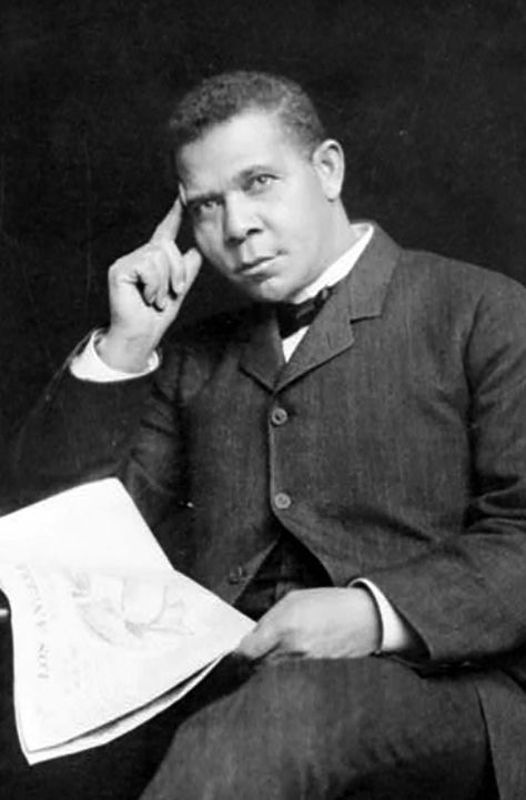 Booker T. Washington (1856-1915) Booker T Washington, Tuskegee University, Philosophy Of Education, Booker T, The Orator, Square Garden, Madison Square Garden, Madison Square, Famous Books