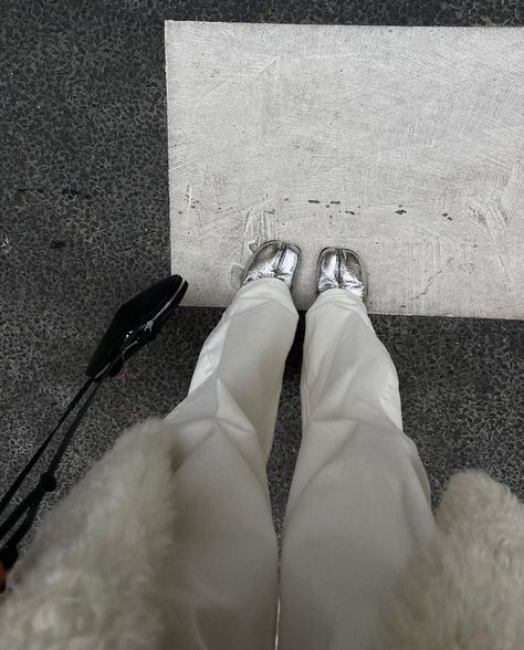 Silver Shoes Aesthetic, Mirror Boots, Tech Girl, Fashion Dream Job, Tabi Boots, Heels Aesthetic, Trendy Heels, Broken Mirror, Tabi Shoes