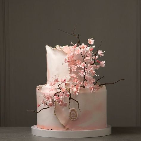 Cherry Blossom Birthday Theme, Cherry Blossom Cake Ideas, Korean Wedding Aesthetic, Cherry Blossom Wedding Cake, Cherry Blossom Wedding Theme, Blossom Cake, Cherry Blossom Cake, B Day Cake, Japanese Birthday