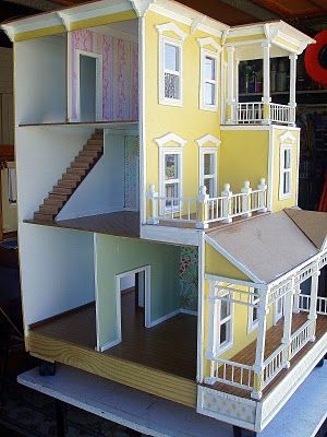 Adorable yellow dollhouse mansion San Fransico, Diy Barbie House, American Girl Doll House, Interior Layout, Doll House Plans, Dollhouse Projects, Dolls House Interiors, Barbie Doll House, Miniature Rooms