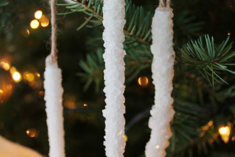 DIY Icicle Ornaments - Diy Icicle Ornaments, Ice Cycles, Christmas Tree Decorating, Diy Christmas Ornaments Easy, Icicle Ornaments, Tree Decorating, Winter Wonderland Christmas, Navidad Diy, Rustic Christmas Tree