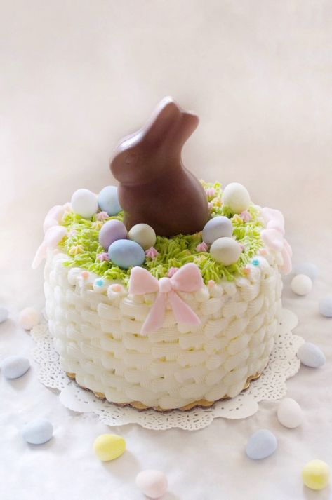 Easter Coconut Cake, Cake Filling Ideas, Easter Cake Ideas, Cute Easter Desserts, Easter Cake Decorating, Easter Basket Cake, Easter Cake Recipes, Basket Cake, Easy Easter Treats