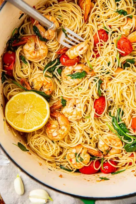 garlic butter shrimp pasta Recipe With Fresh Spinach, Easy Garlic Shrimp, Shrimp Angel Hair Pasta, Fresh Spinach Recipes, Butter Shrimp Pasta, Garlic Shrimp Pasta Recipes, Easy Shrimp Pasta, Shrimp Pasta Recipes Easy, Garlic Butter Shrimp Pasta