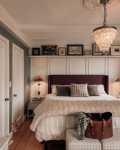 Nyc Apartment Decorating, Pretty In The Pines, City Lifestyle, The Pines, Primary Bedroom, Modern Cottage, Apartment Style, New York Apartment, Wall Molding