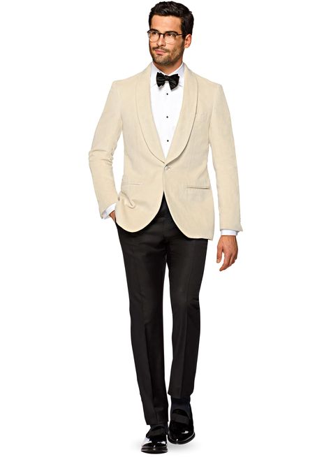 Gold Tuxedo Jacket, White Wedding Suits For Men, Cream Tuxedo, Dinner Jacket Wedding, Velvet Dinner Jacket, Best Wedding Suits, White Wedding Suit, Prom Tuxedo, White Tuxedo