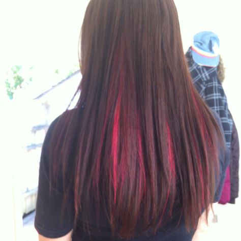 I want to do something like this but doubt I will Red Peekaboo, Magenta Hair Colors, Red Ombre Hair, Magenta Hair, Peekaboo Highlights, Blond Ombre, Ombre Bob, Peekaboo Hair, Hair Dyes