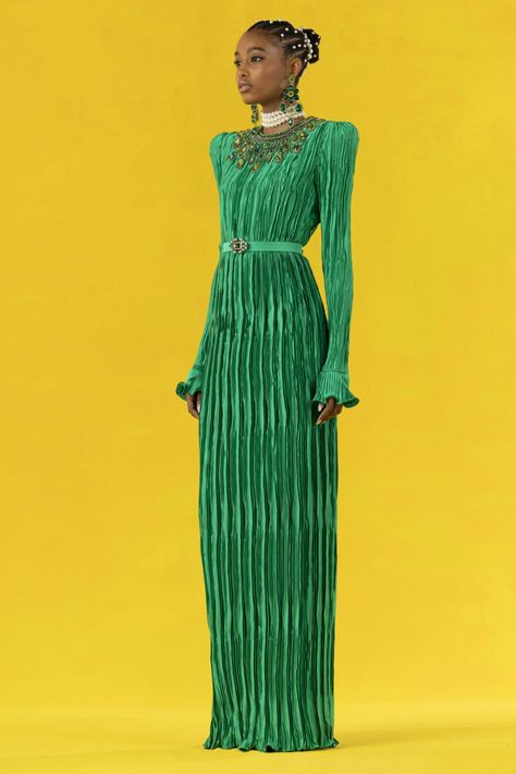 Style Vert, Plisse Dress, Andrew Gn, Moda Paris, Silk Gown, Fall 2022, Fashion Show Collection, Green Fashion, Global Fashion