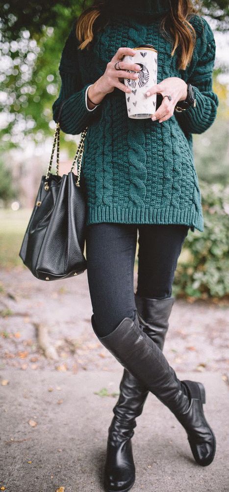 Winter Graduation Outfit, Winter Sweater Outfits, Stylish Winter Outfits, Mode Casual, Graduation Outfit, Looks Chic, Mode Inspiration, Green Sweater, Fall Winter Outfits