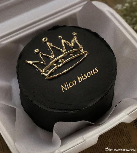 Luxury Black And Gold Crown Birthday Cake With Your Name Chocolate Birthday Cake Decoration, Banana Hammock, Birthday Cake For Boyfriend, Black And Gold Cake, Cake Design For Men, Modern Birthday Cakes, Unique Cakes Designs, Cake For Boyfriend, Birthday Cake For Husband